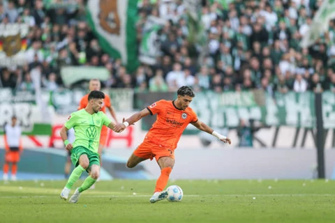 البديل العربي المثالي.. أضواء الدوري الألماني تنتقل من مرموش إلى عمورة (فيديو)